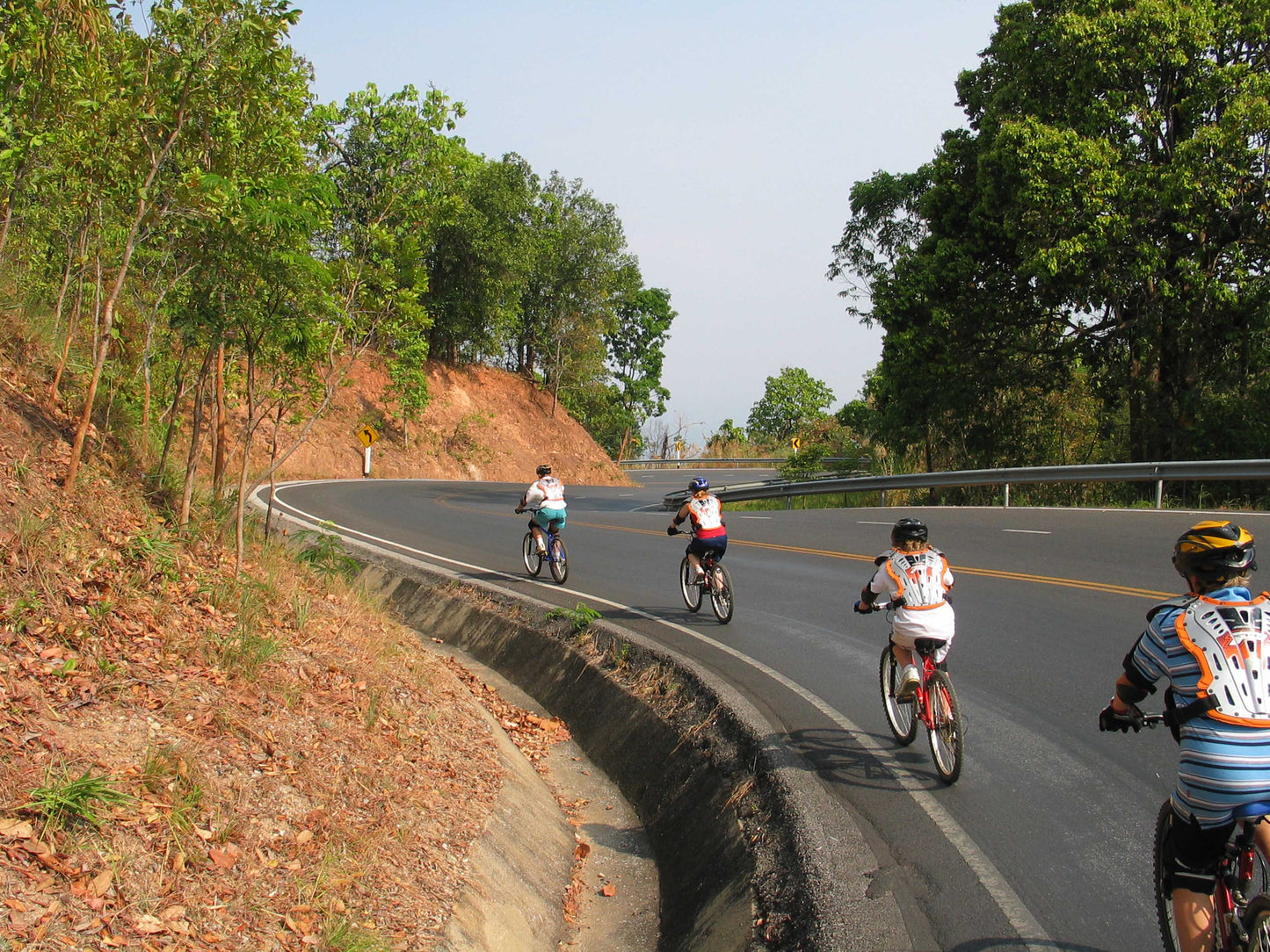 Trip # 9 Doi Suthep National Park Cultural Hike and Leisure DH Biking   1950฿